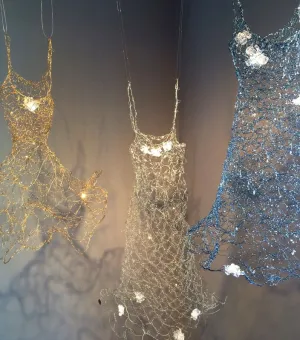 3 Dresses Installed