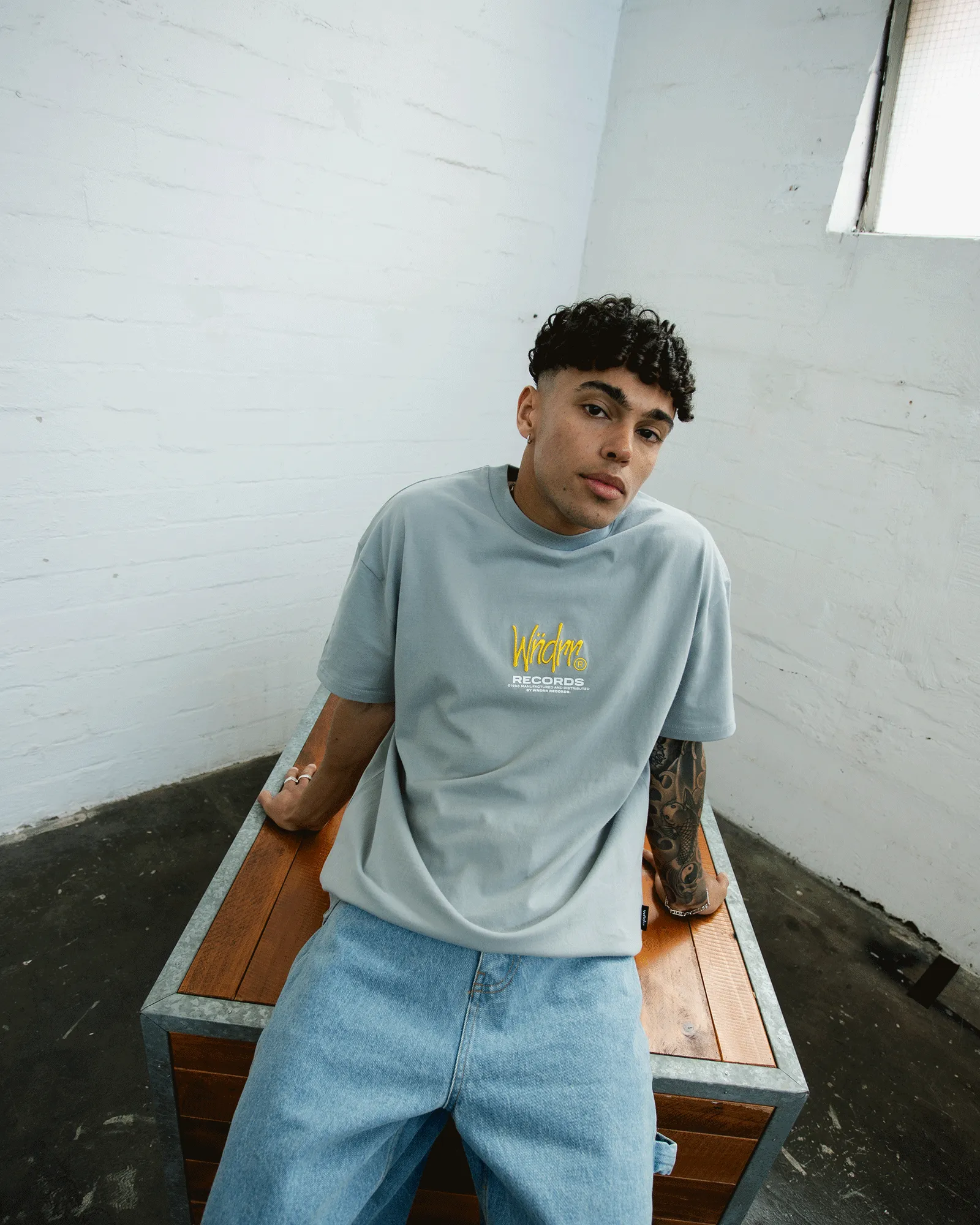 ATLANTIC BOX FIT TEE - CEMENT GREY