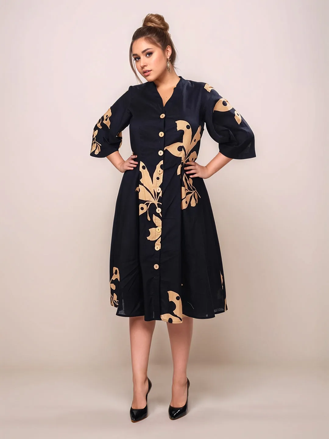 Black Floral Prints Straight Fit Midi Dress