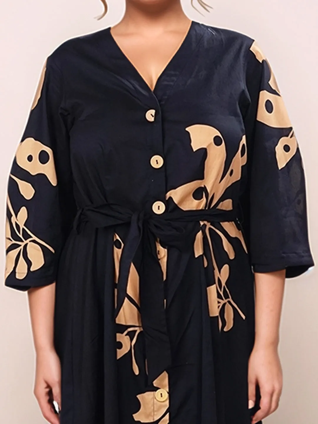 Black Floral Prints Straight Fit Midi Dress