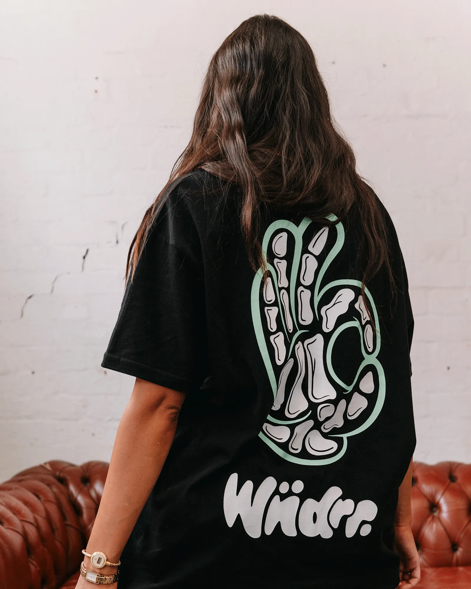BONES BOX FIT TEE - BLACK