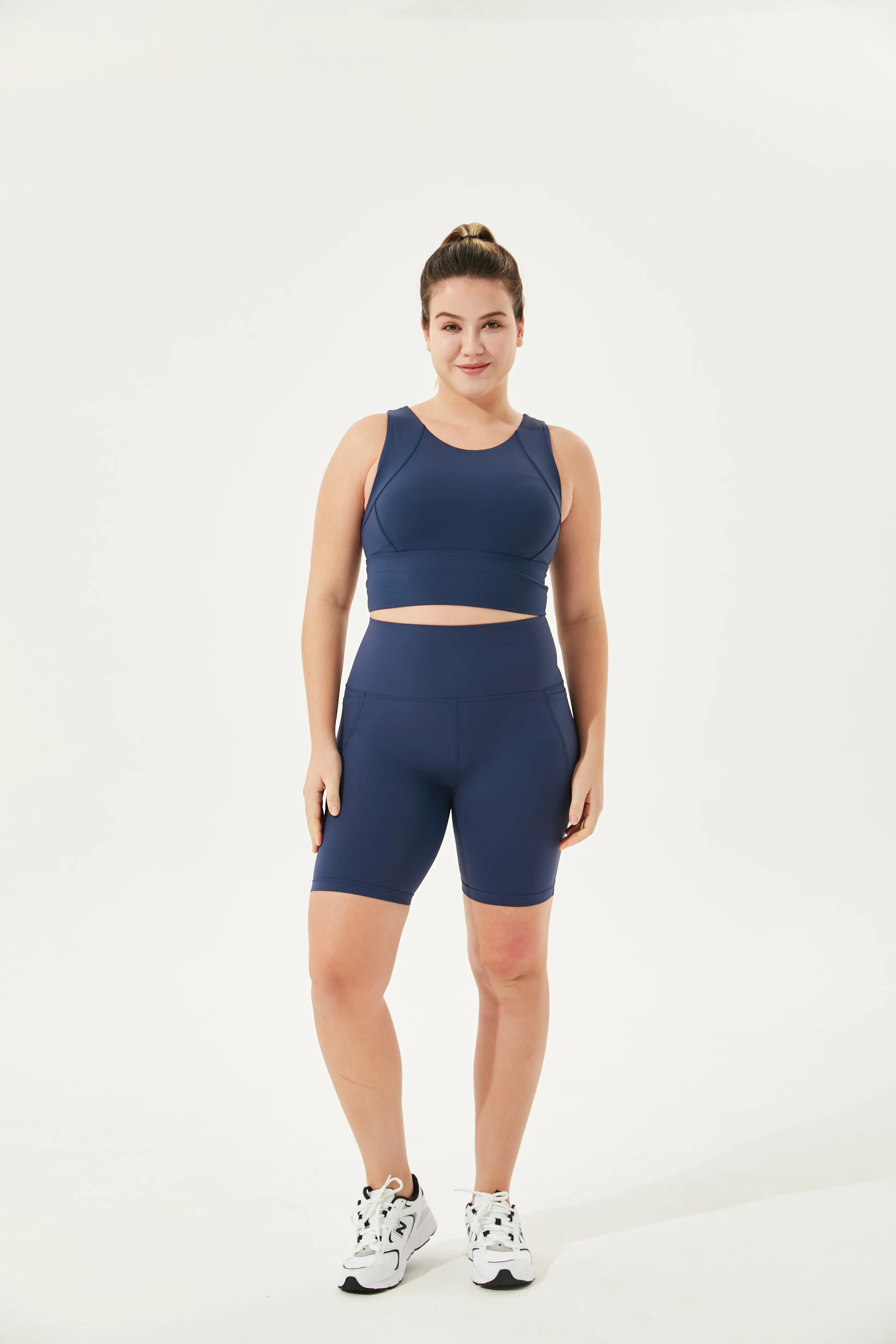 Buttery Soft Stride Biker Shorts With 2 Pockets 8"