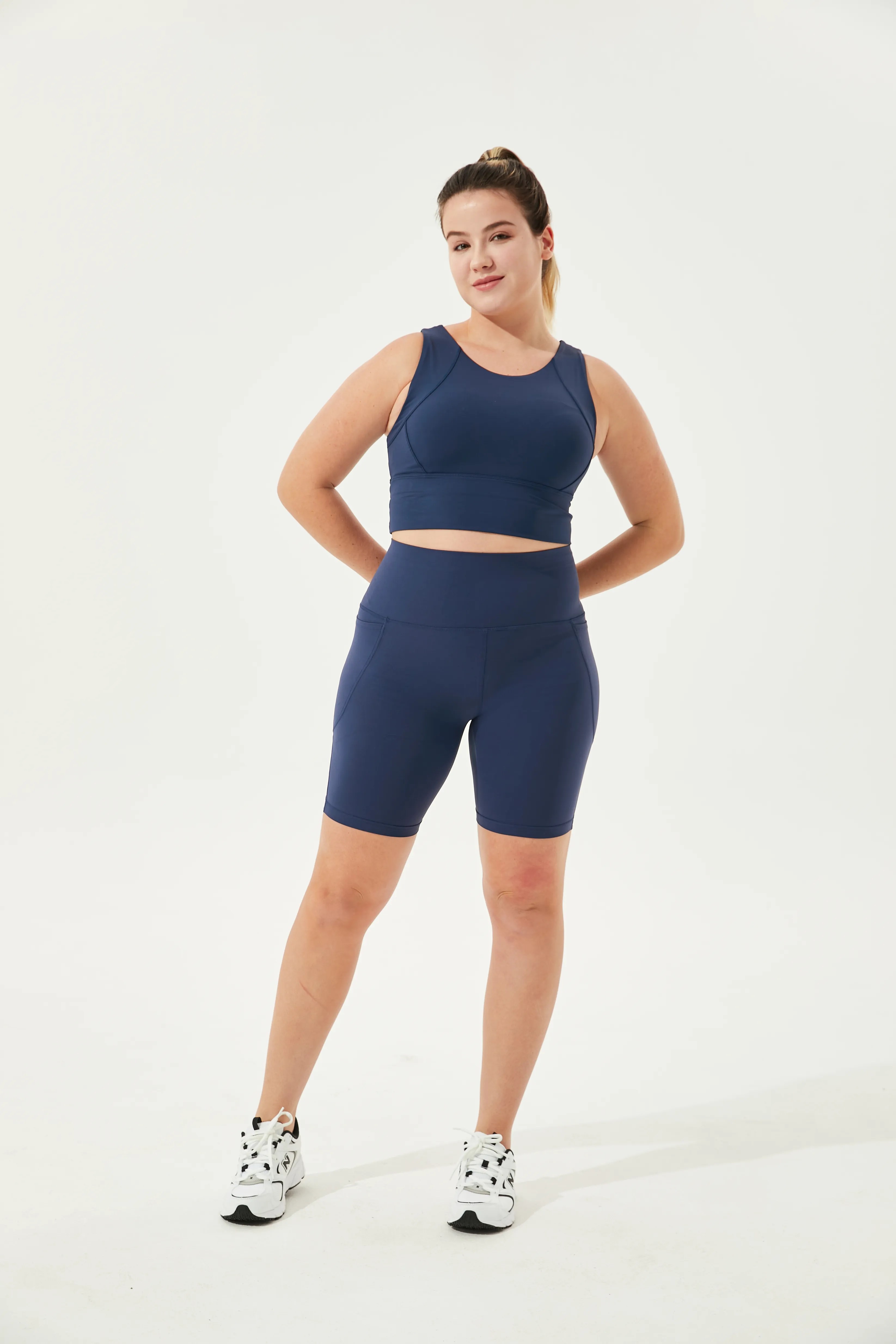 Buttery Soft Stride Biker Shorts With 2 Pockets 8"