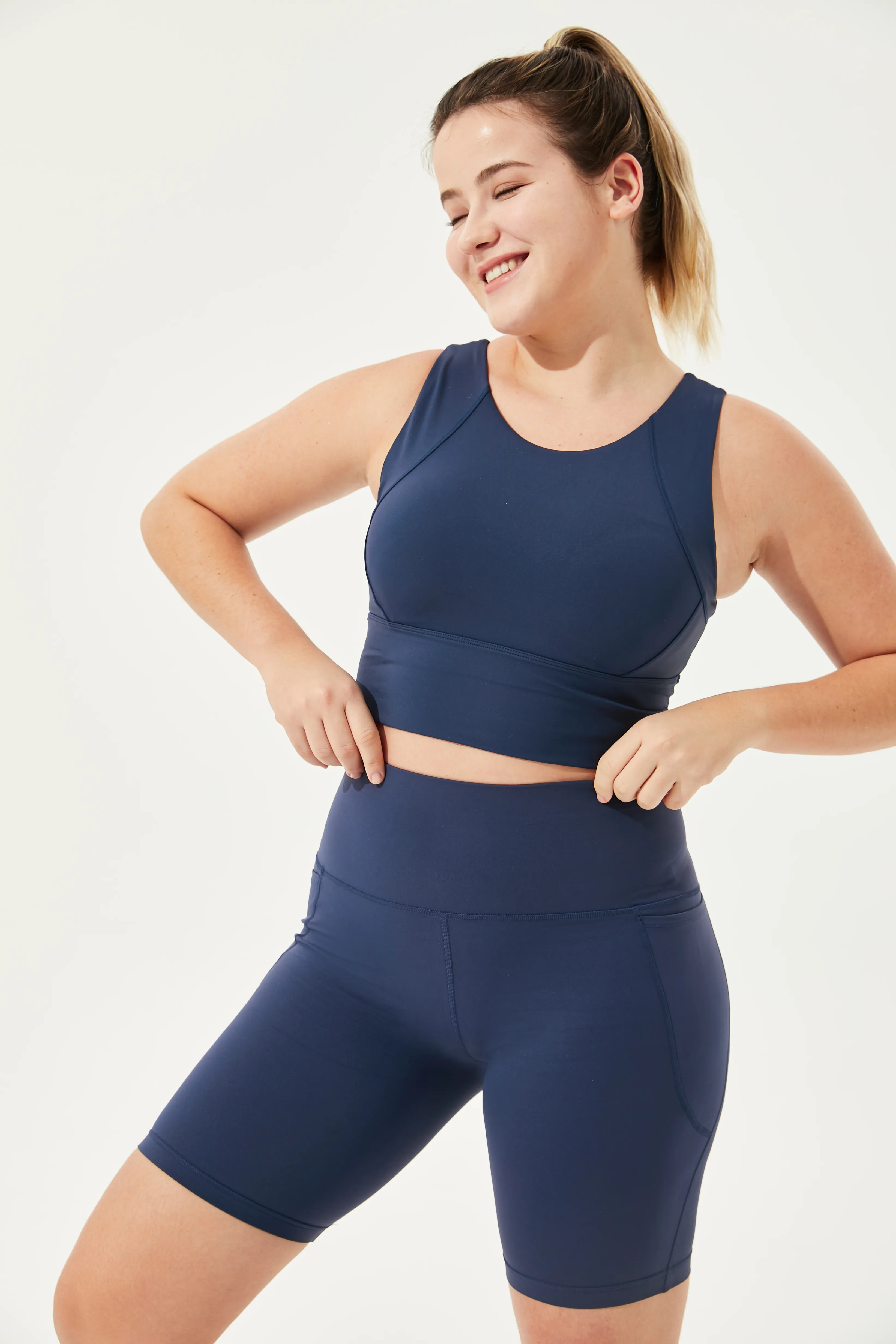 Buttery Soft Stride Biker Shorts With 2 Pockets 8"