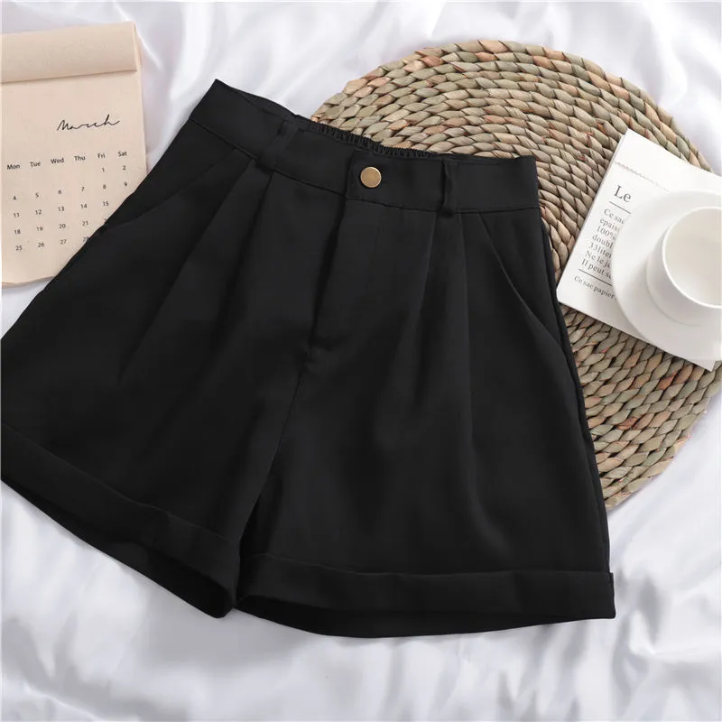 Chelsea – Versatile Roll-Up Wide-Leg Casual Shorts
