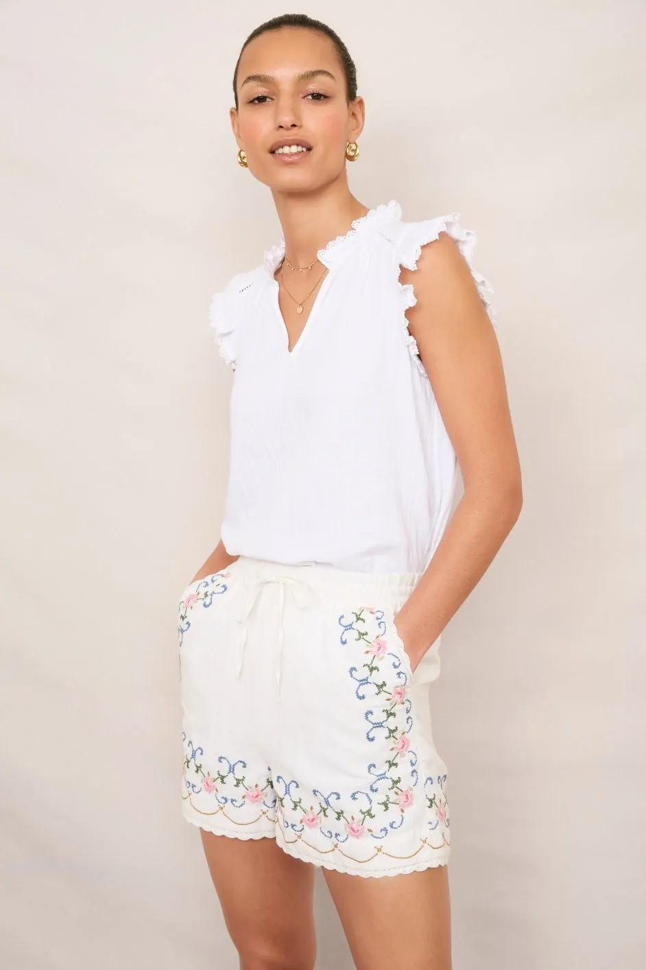 Cora Embroidered Short - White