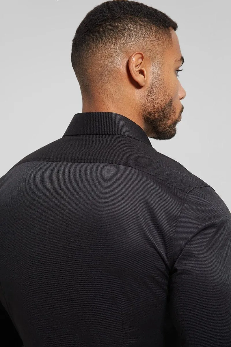 Cutaway Collar Twill Shirt in Black