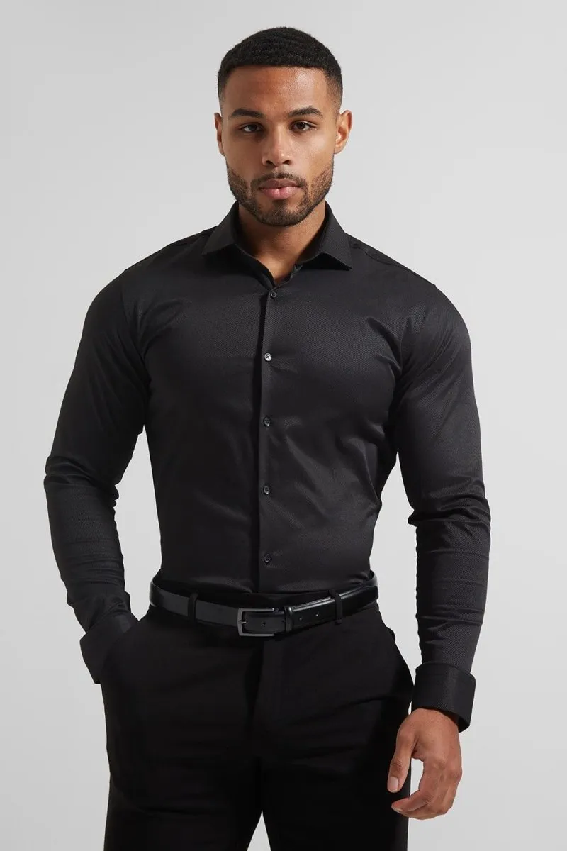 Cutaway Collar Twill Shirt in Black