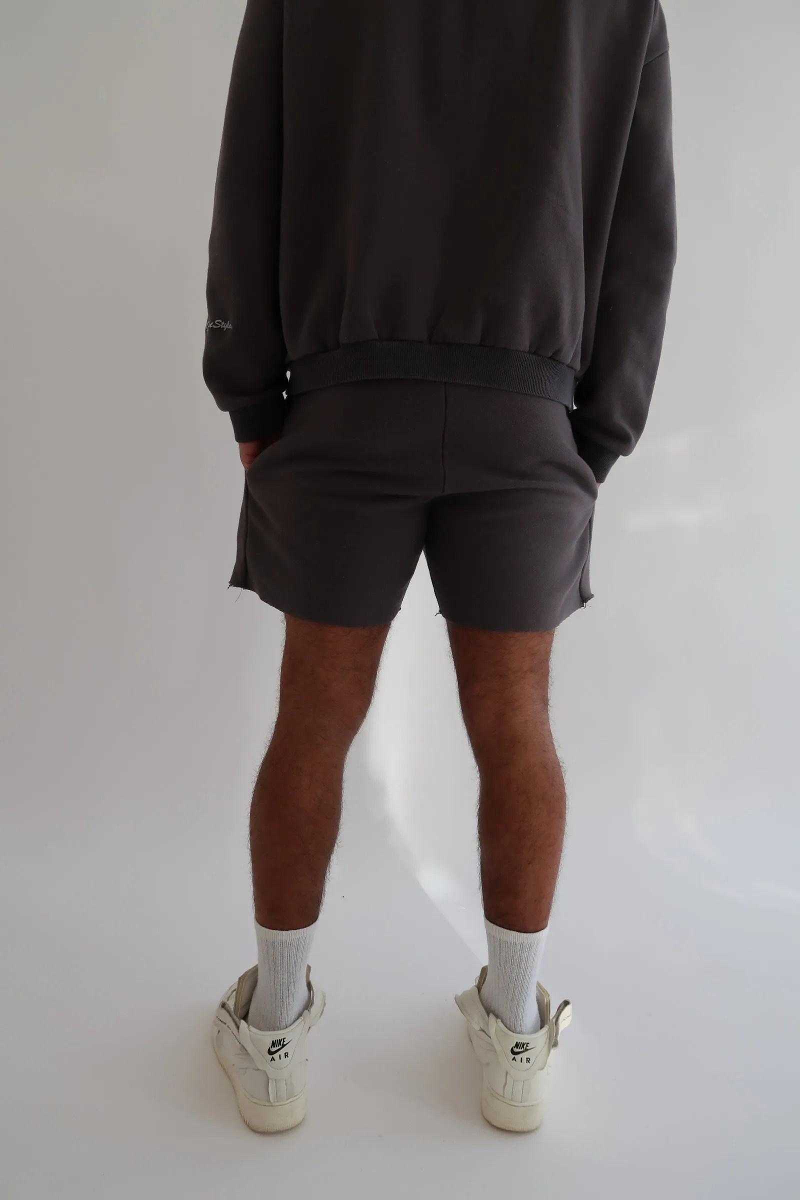 Day Shorts in Earl Grey