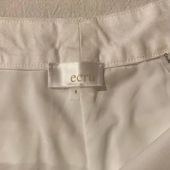 ECRU Women's White Frayed Hem Tencel Dressy Dress Shorts Lined Size 6