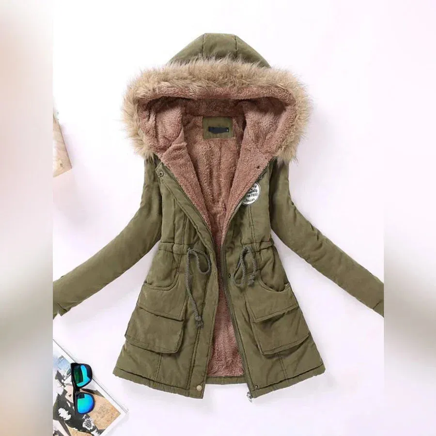 Experience ultimate comfort with the Solange winter jacket