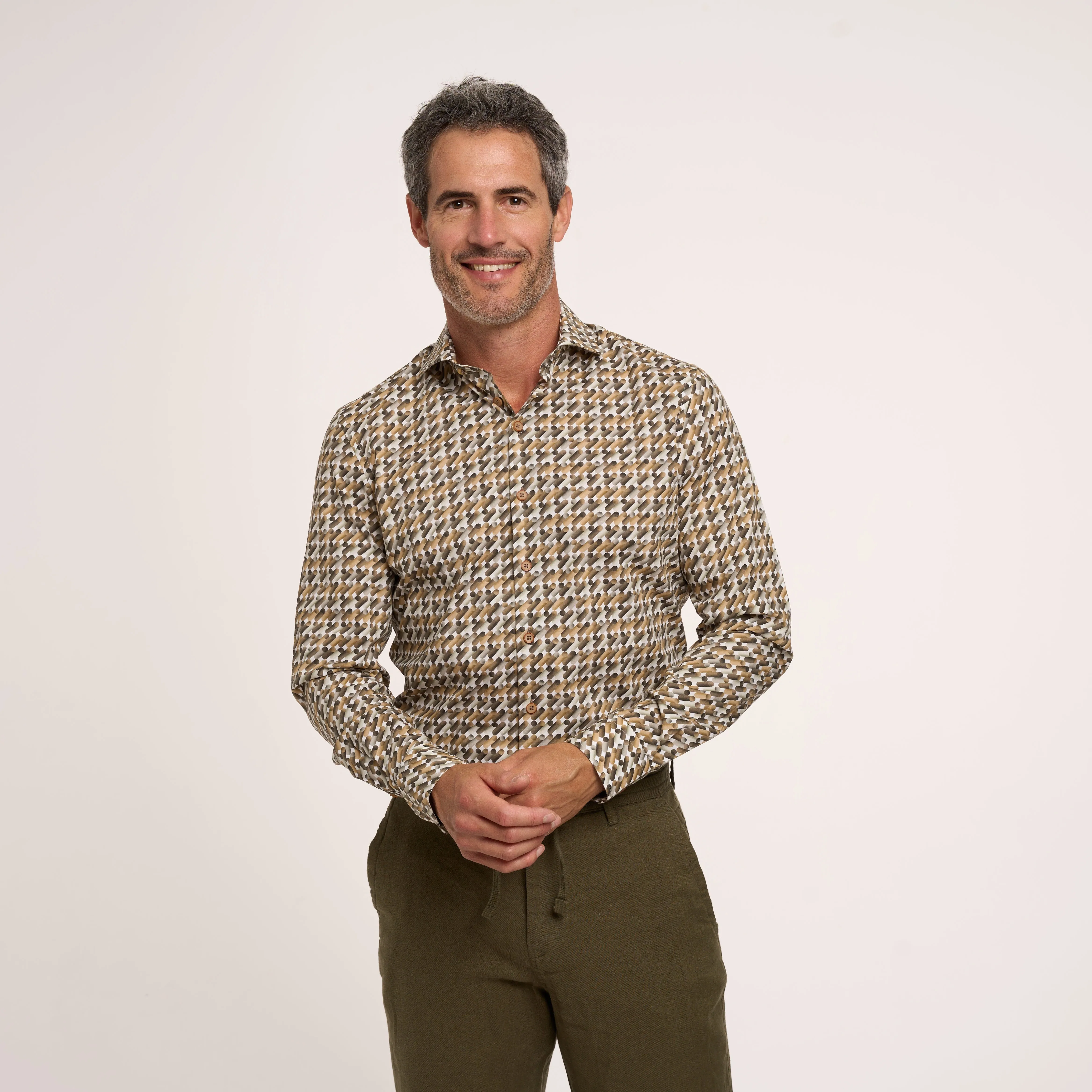 Extra long sleeves. Sofa print stretch shirt