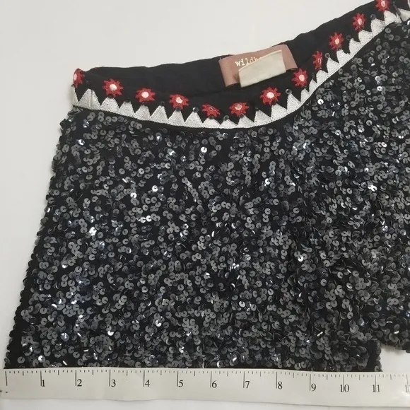 𝅺free PEOPLE Wild Heart Kyra Sequin Short!