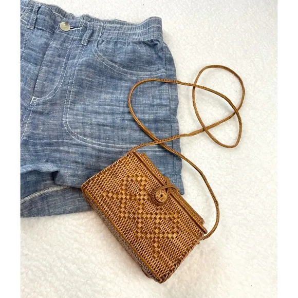 FRENCH CONNECTION • Blue Linen High-Waisted Shorts