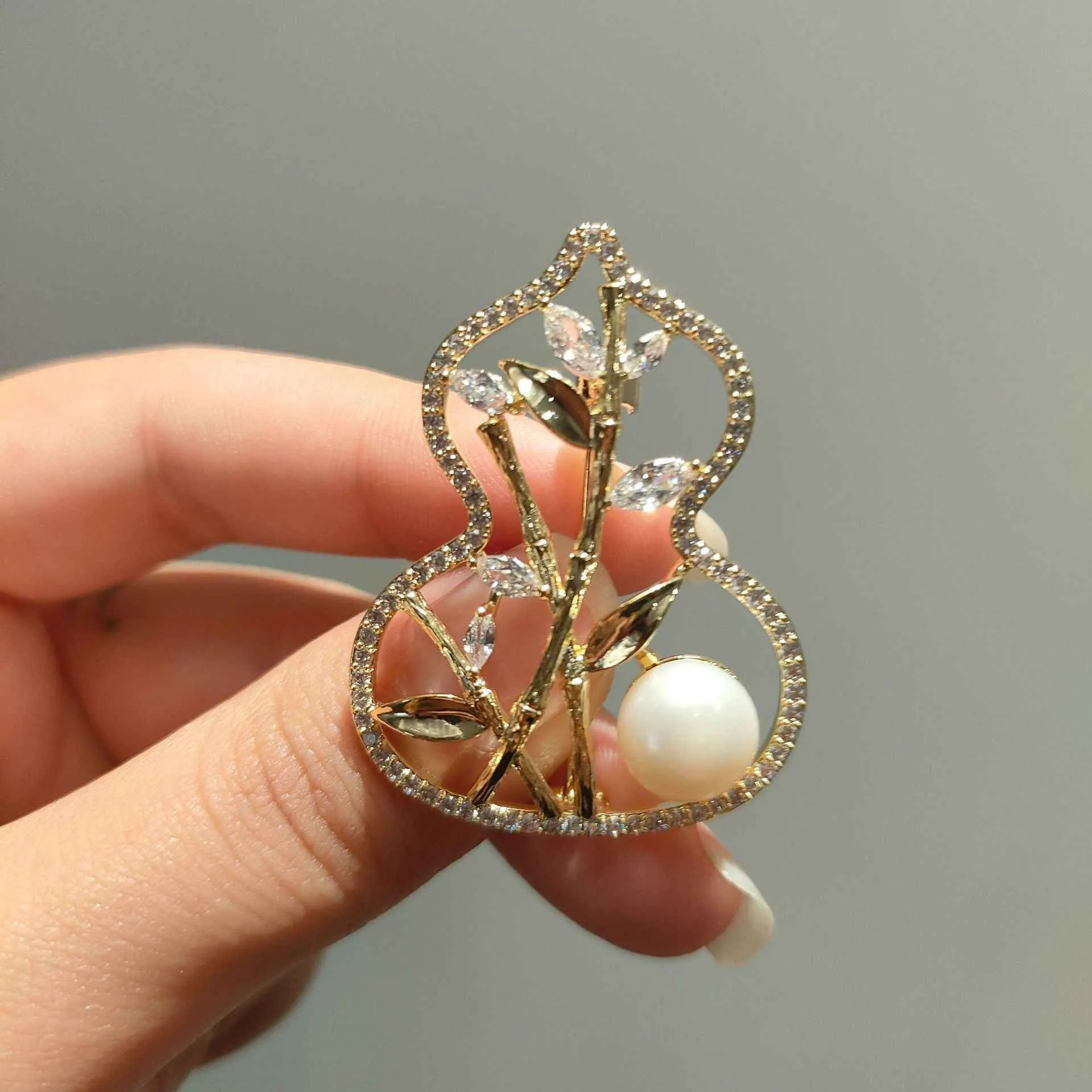 French Luxury Copper Zircon Freshwater Pearl Bamboo Gourd Brooch