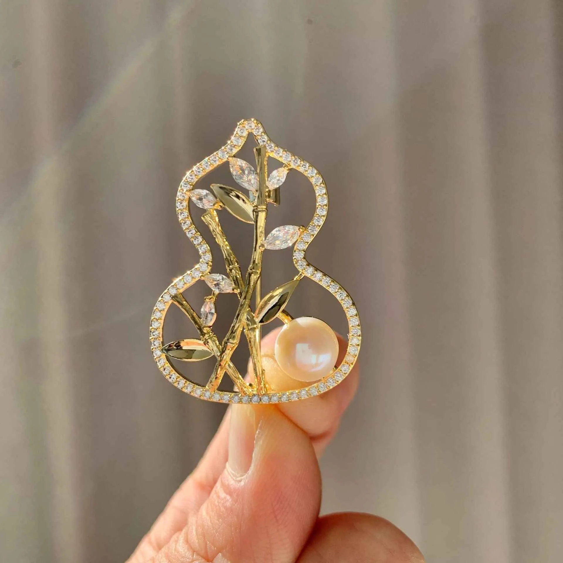 French Luxury Copper Zircon Freshwater Pearl Bamboo Gourd Brooch