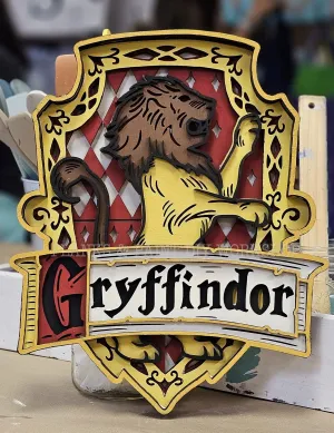 Gryffindor Crest Layered Design 11x13 HP112