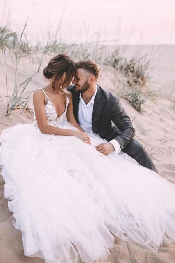 Layered Tulle Unlined Lace Wedding Ball Gown with Deep V-neck Wedding Dresses,MW371