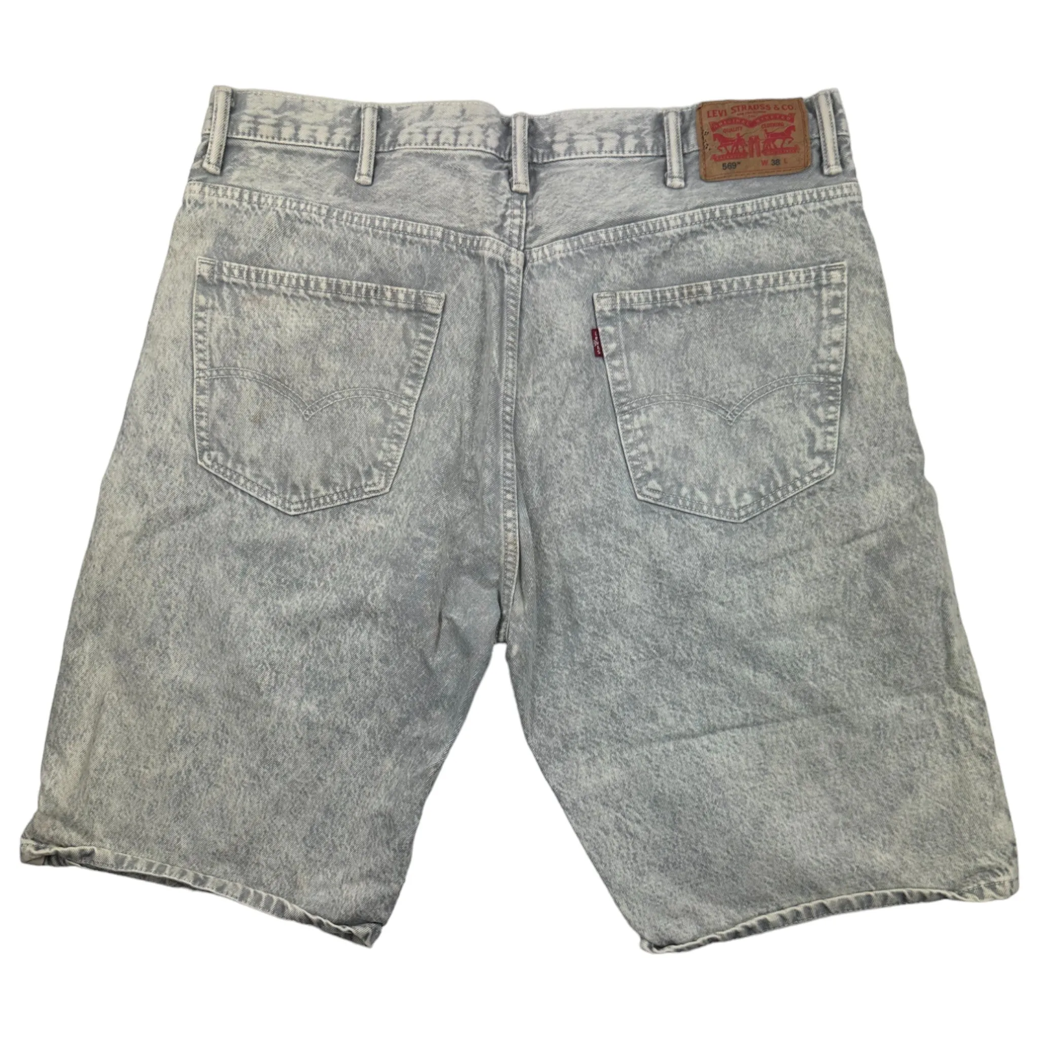 LEVIS 569 JEAN SHORTS - (SIZE 38)