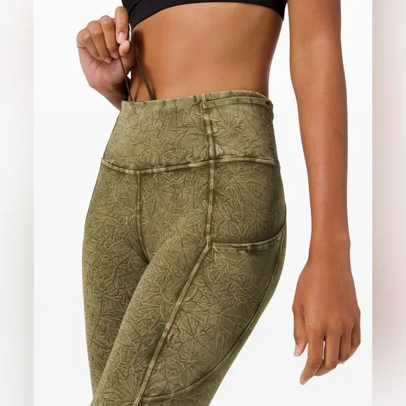 Lululemon Fast and Free Short 10&quot; in Ice Wash Moss Green Size 6