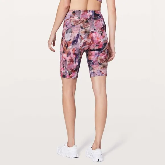 Lululemon On Pace Short 10&quot; in Sun Dazed Multi Pink Size 2