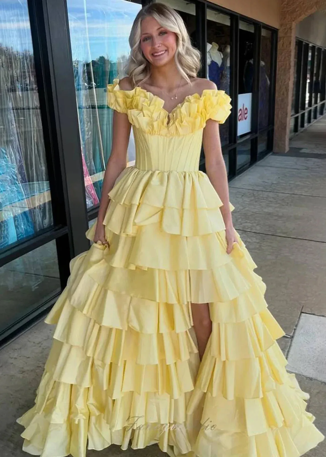 Madelynn | Off-Shoulder Ruched A-Line Layered Satin Prom Dress with Slit