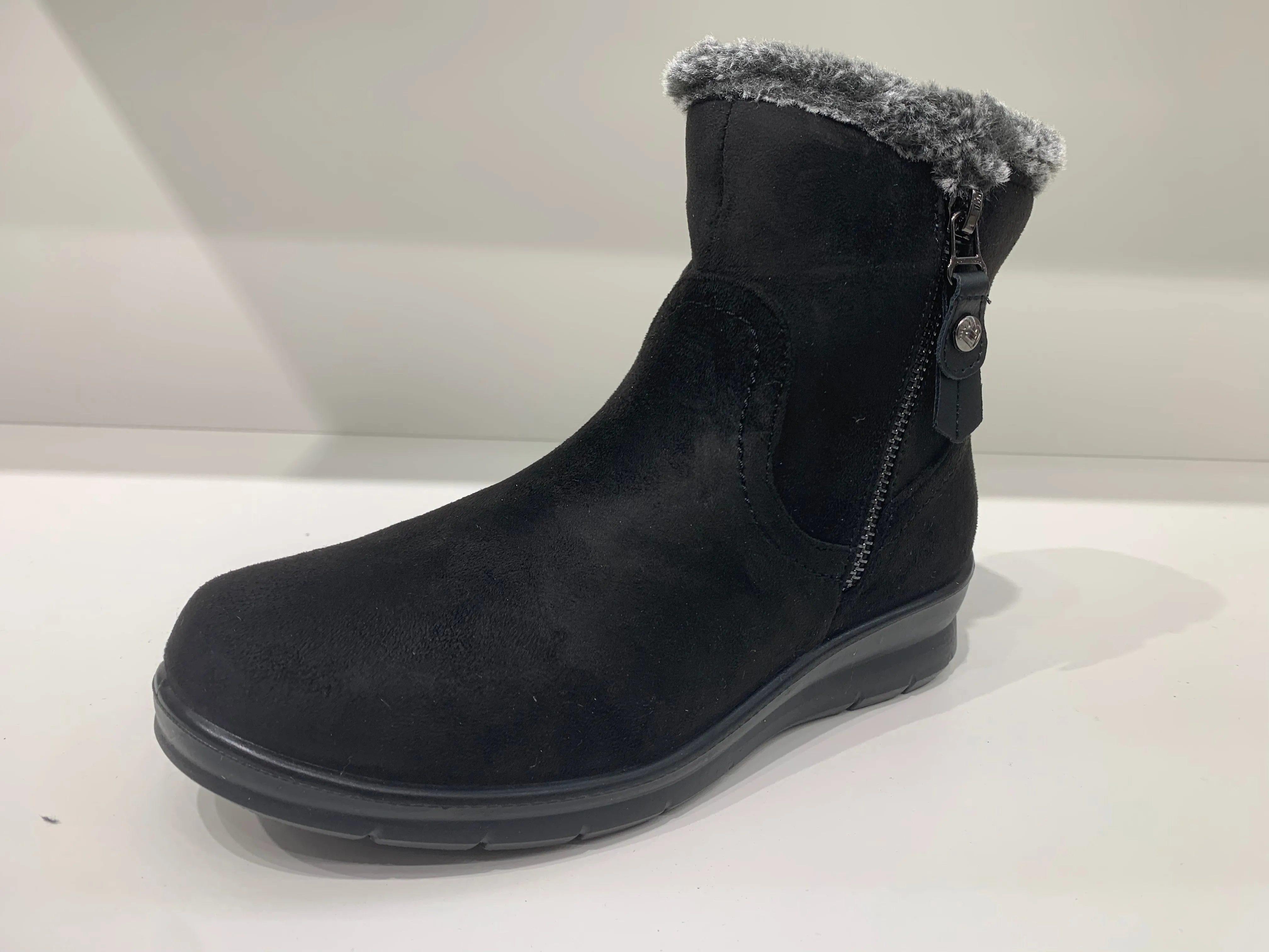 MIRAGE BLACK