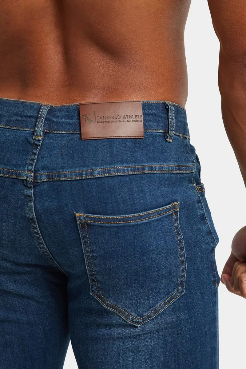 Muscle Fit Jeans in Dark Blue