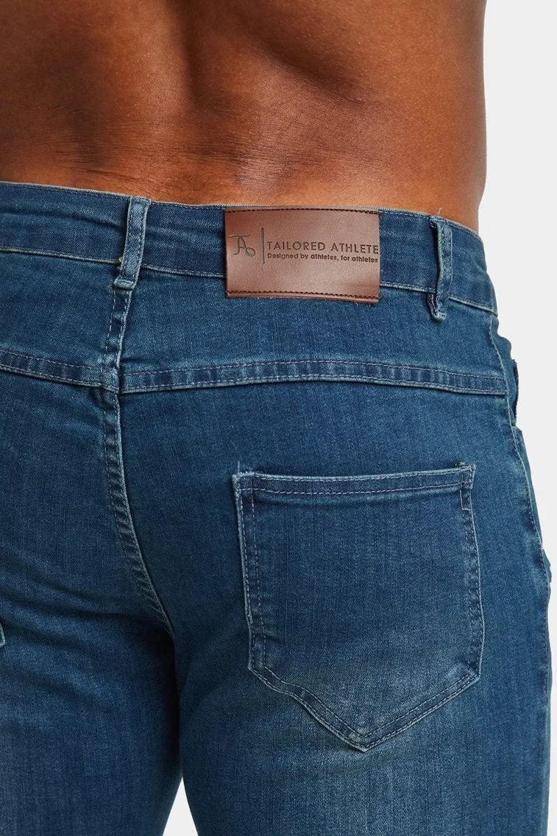 Muscle Fit Jeans in Mid Blue