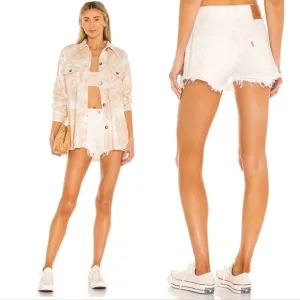 NEW Levi’s 501 Original White Denim High Waist Distressed 28 Stretchy Jean Short