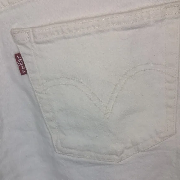 NEW Levi’s 501 Original White Denim High Waist Distressed 28 Stretchy Jean Short
