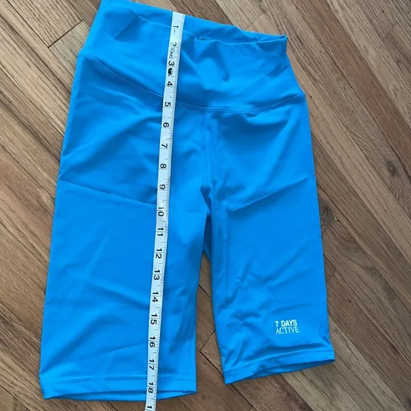 NWOT 7 Days Active Biker Shorts Size M Ocean Blue