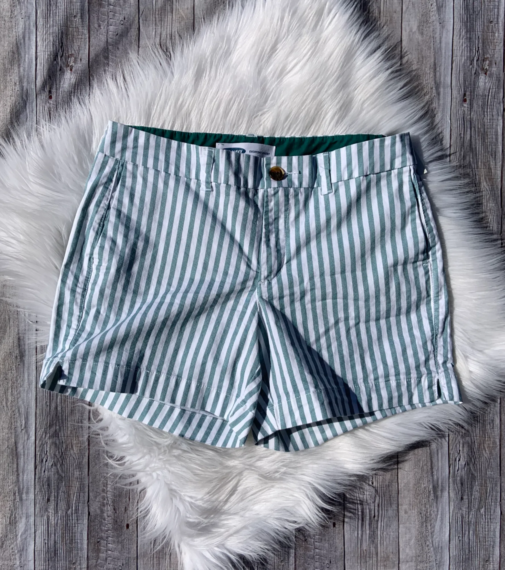 Old Navy Shorts Size 5/6