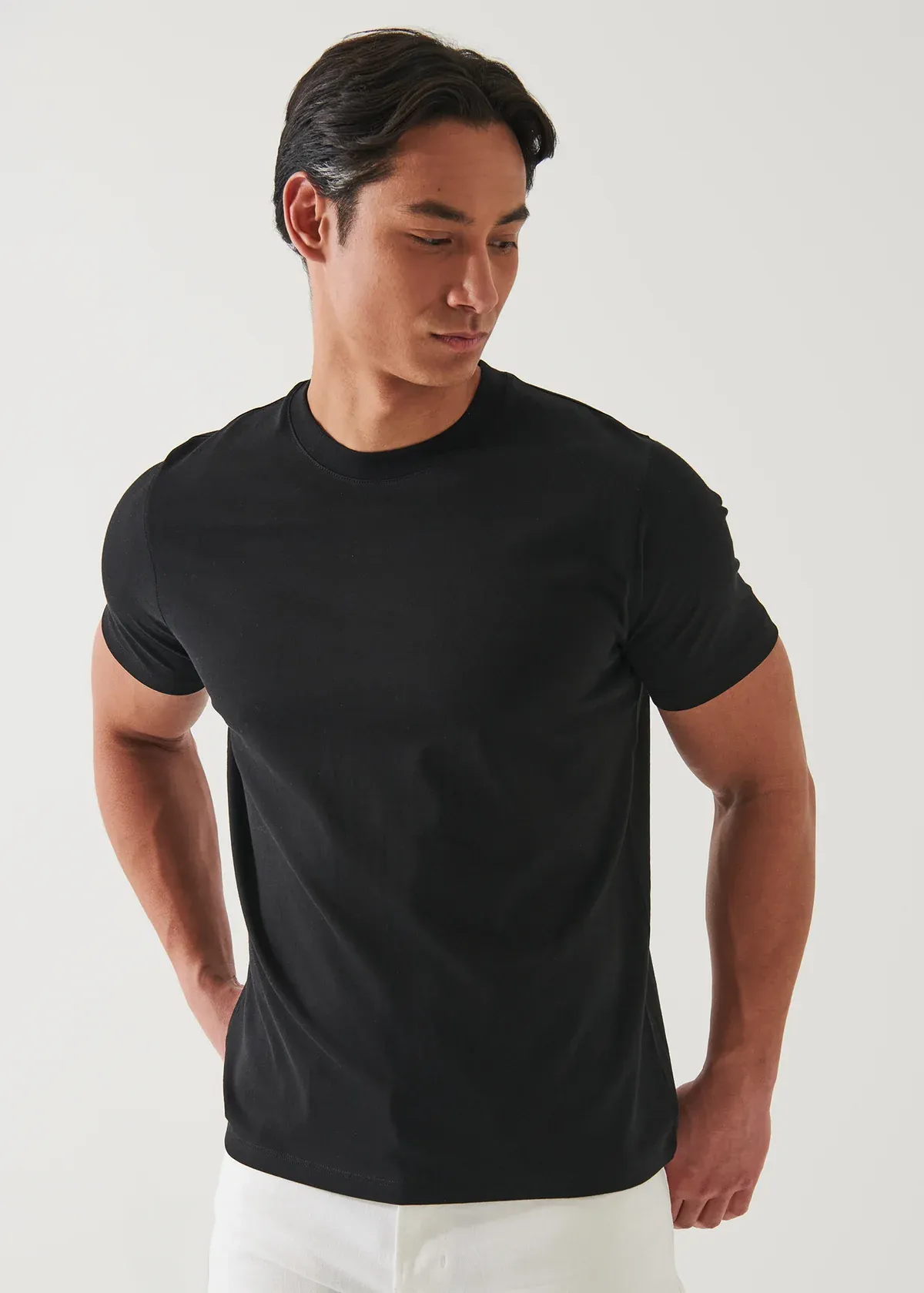 Patrick Assaraf Crew Knit T-Shirt- Black