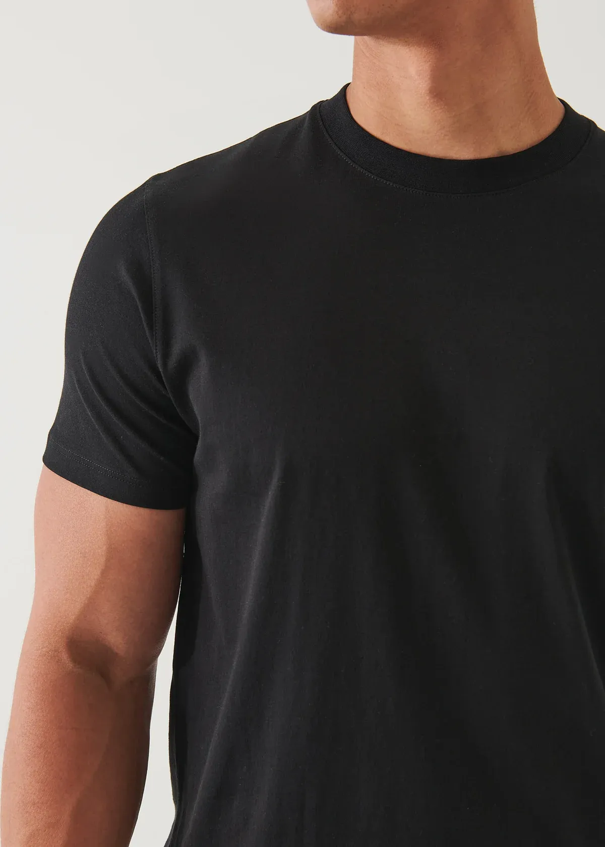 Patrick Assaraf Crew Knit T-Shirt- Black