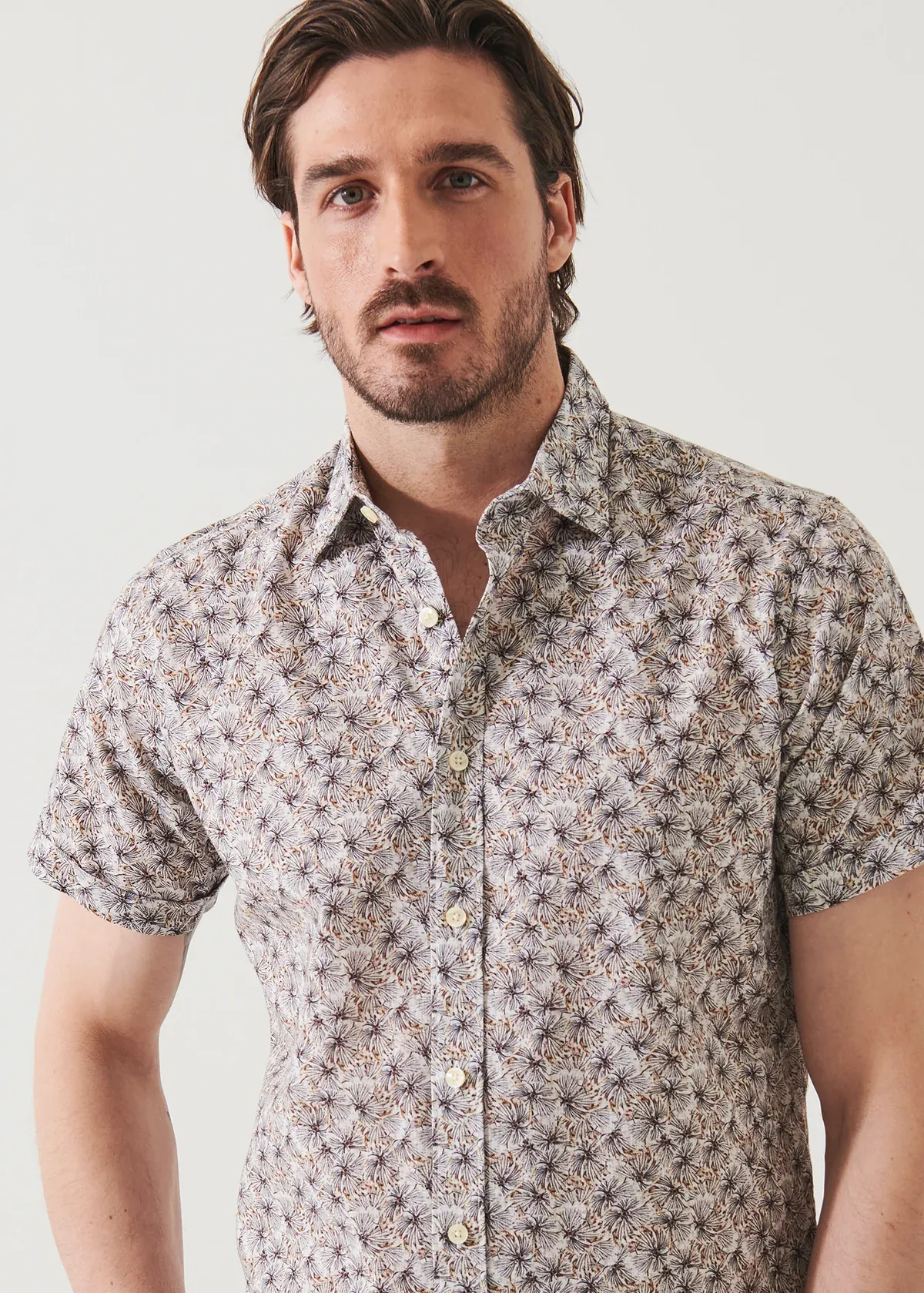 Patrick Assaraf Leaf Print Short Sleeve Shirt- Honey Gold