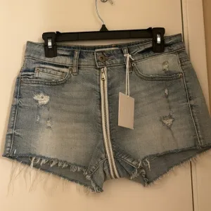 Pistola Zipper denim shorts