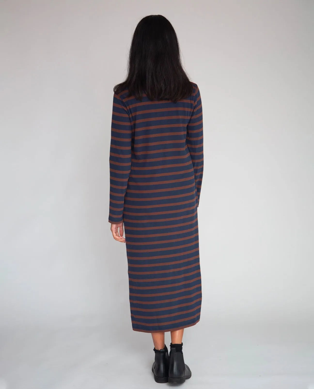 Raina-Sue Organic Cotton Dress In Navy & Chocolate