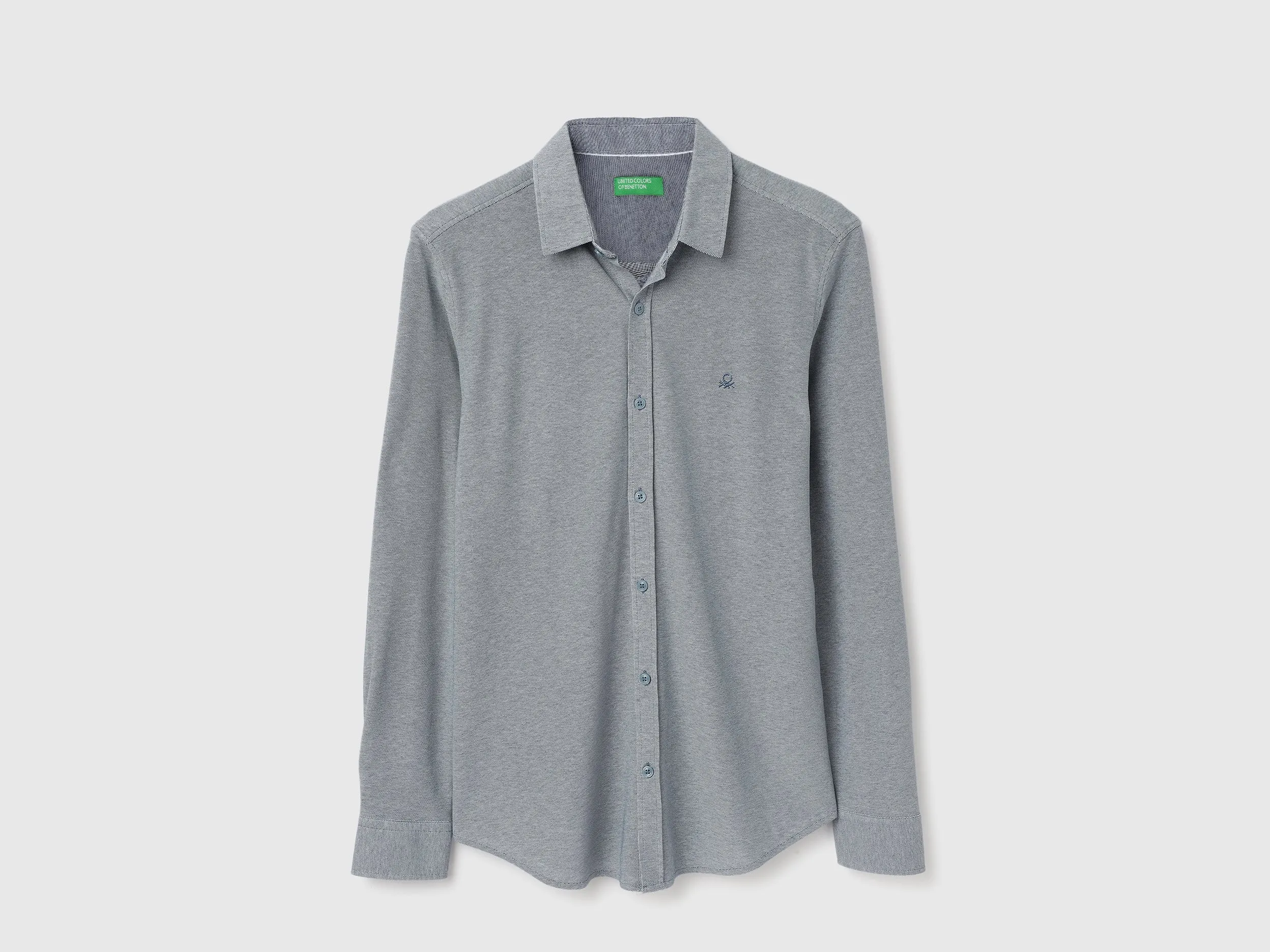 Regular Fit Spread Collar Solid Shirts