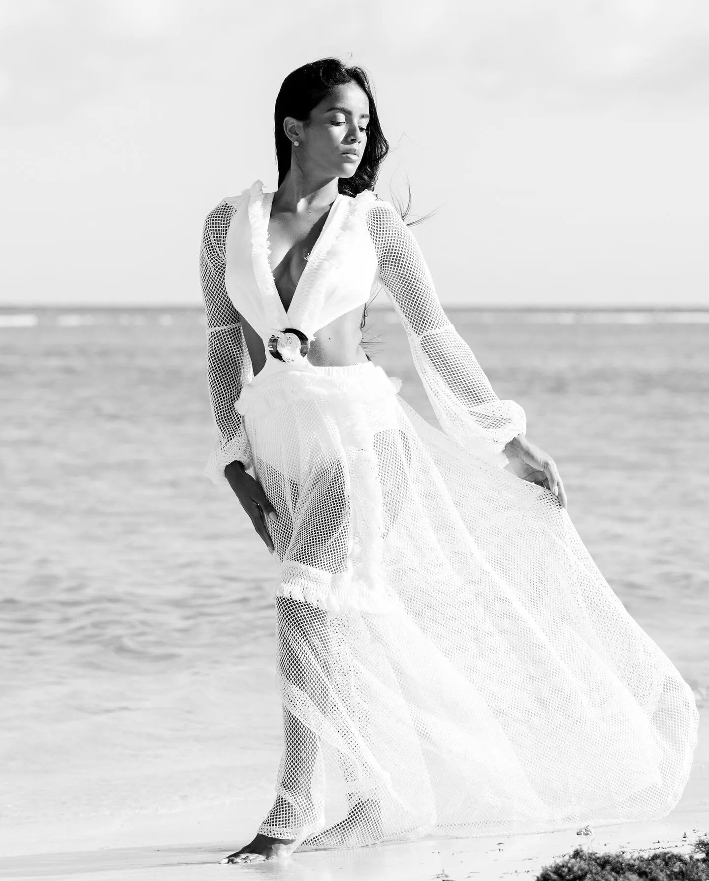 Sexy Deep V-neck Cut Out Long Sleeve Maxi Dress Long White Lace Tunic Party Women Clothes  Summer Beach Dress