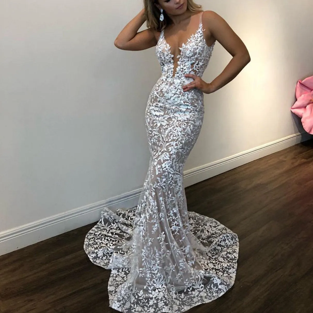Sexy V-Neck Sling Lace Maxi Dress