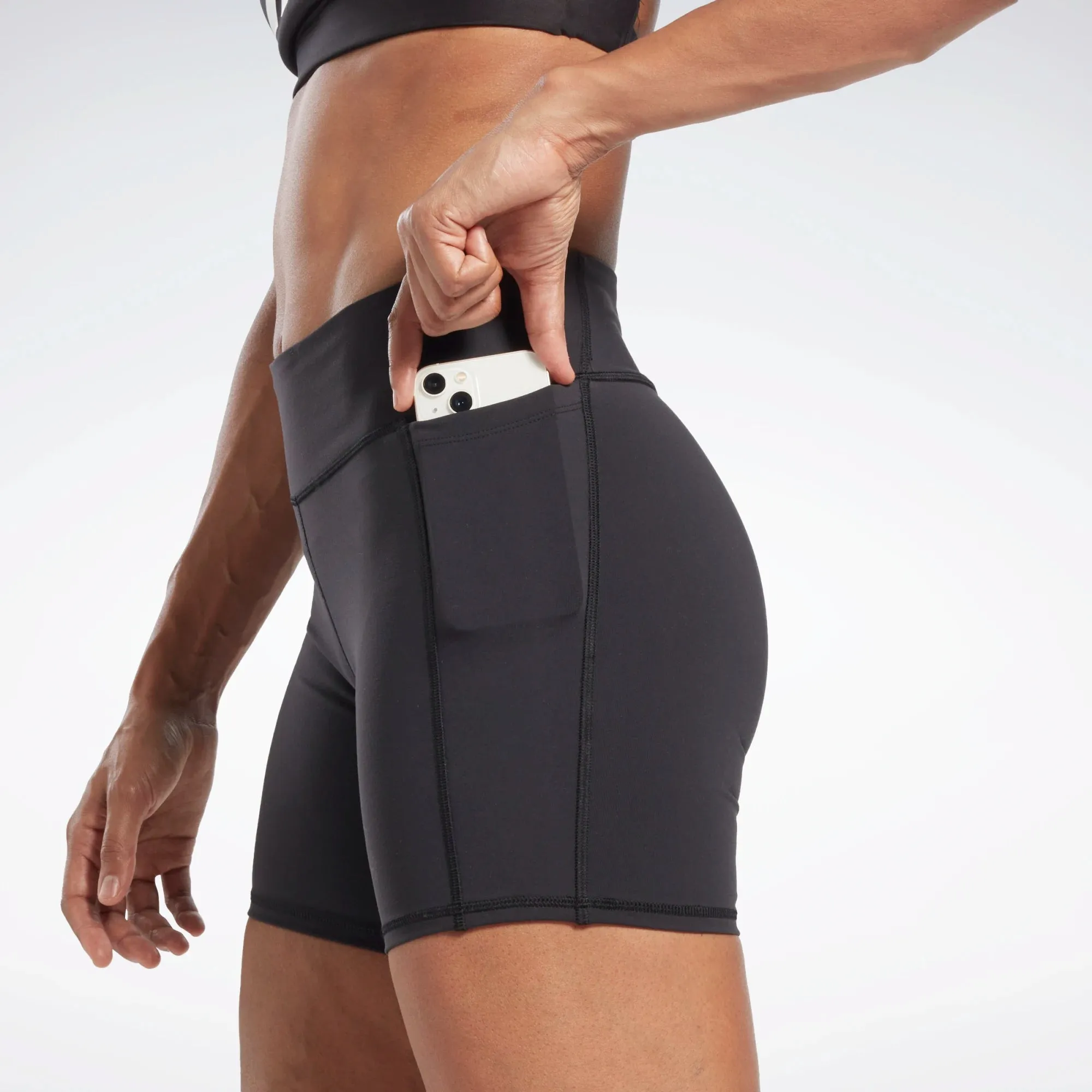 SHORTS REEBOK LUX BOOTIE PANTA CORTO WORKOUT DONNA NERO
