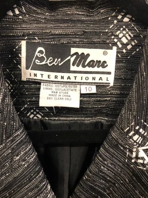 TRENDY JACKET, size 10. #1732