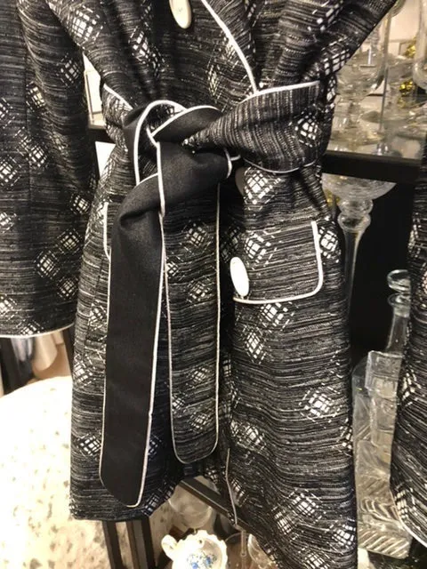TRENDY JACKET, size 10. #1732