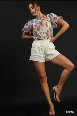 Tristen Jacquard Pleated Shorts with Elastic Waist Band & Side Pockets In Cream
