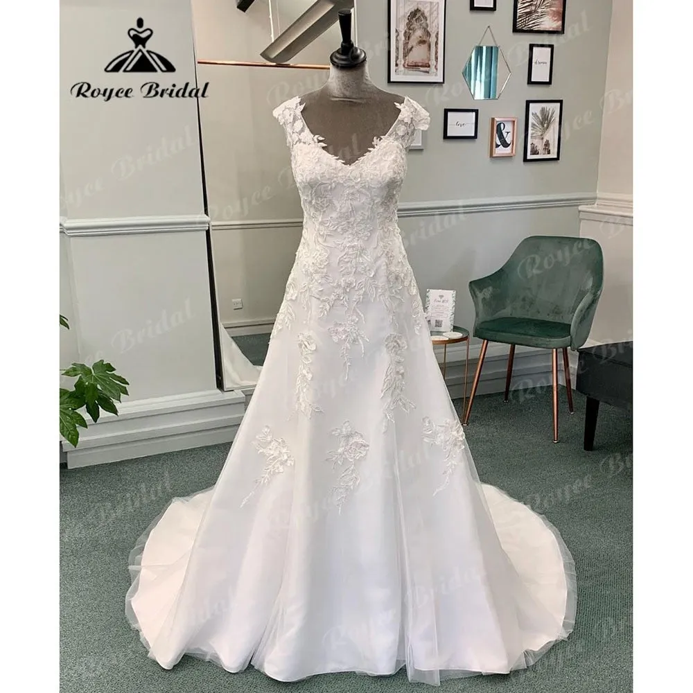 Vinatge Lace Appliques V Neck Soft Satin Wedding Dress with Short Sleeve  Bridal Gown Backless vestido de novia Roycebridal