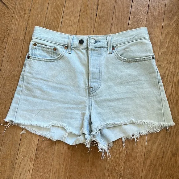 Vintage Levi’s wedgie button fly high rise frayed distressed rigid denim shorts
