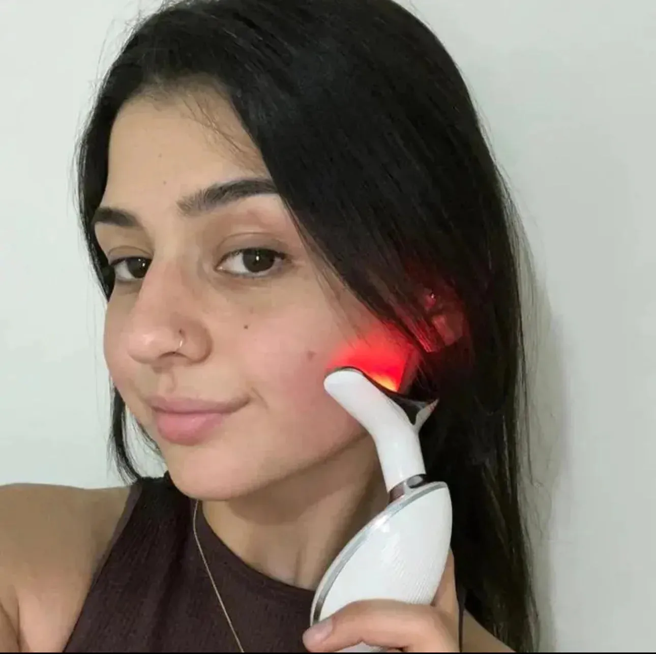 Wavy Chic Beauty Facial Massager, 7 Color Wavy Acne Beauty