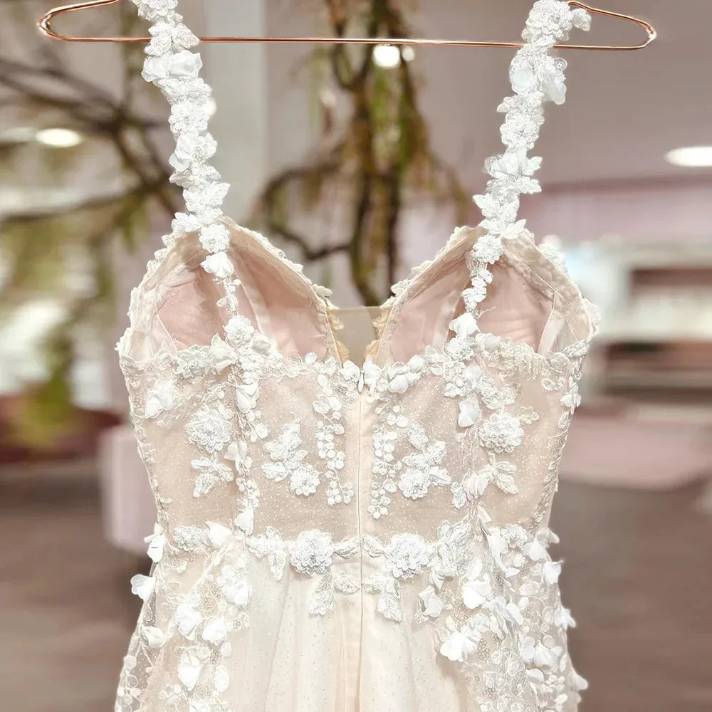 Wedding Guest Dresses: Wedding Dresses For Bride Sleeveless Court Train Appliques